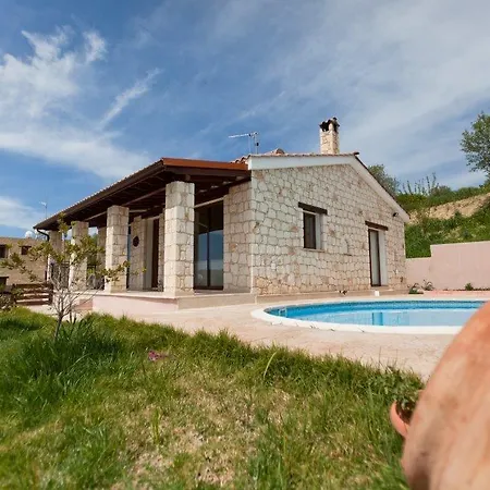 Villa Afroditi House *