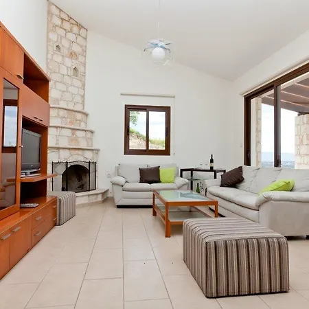 Villa Afroditi House *