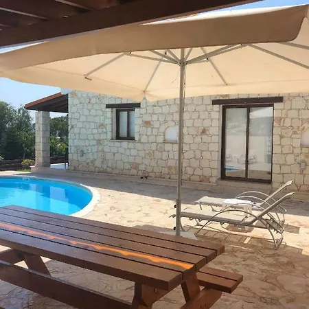 Villa Afroditi House *