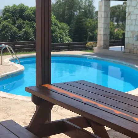 Villa Afroditi House *