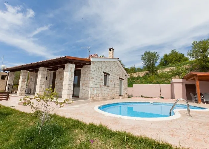 Villa Afroditi House Stroumbi