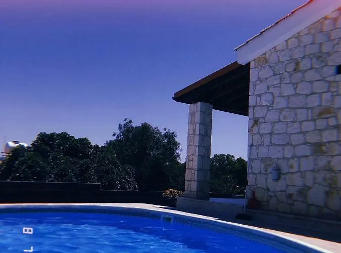 Afroditi House Villa Stroumbi